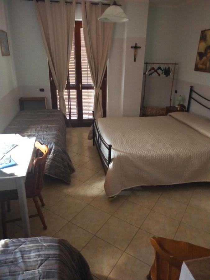 B&B Casa Regina Stroncone 外观 照片